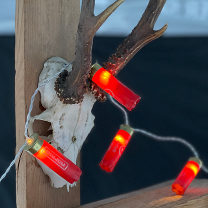 Julslinga av återbrukade hylsor kal. 12